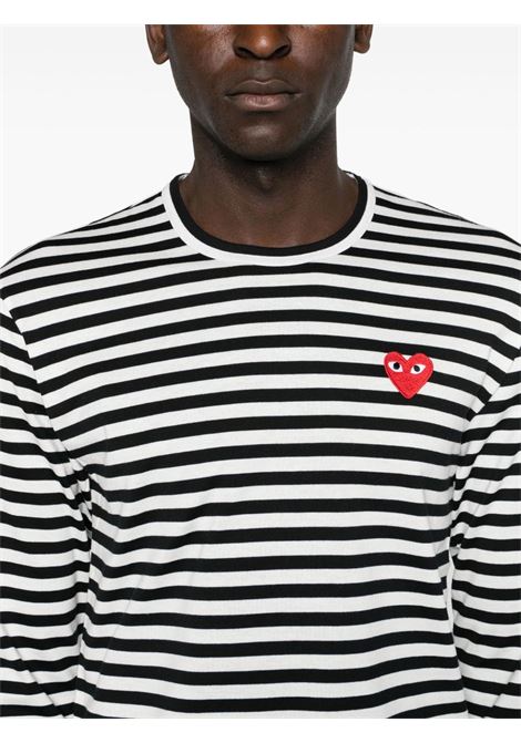 l/s red emblem t-shirt unisex black COMME DES GARÇONS PLAY | AX-T164-0511